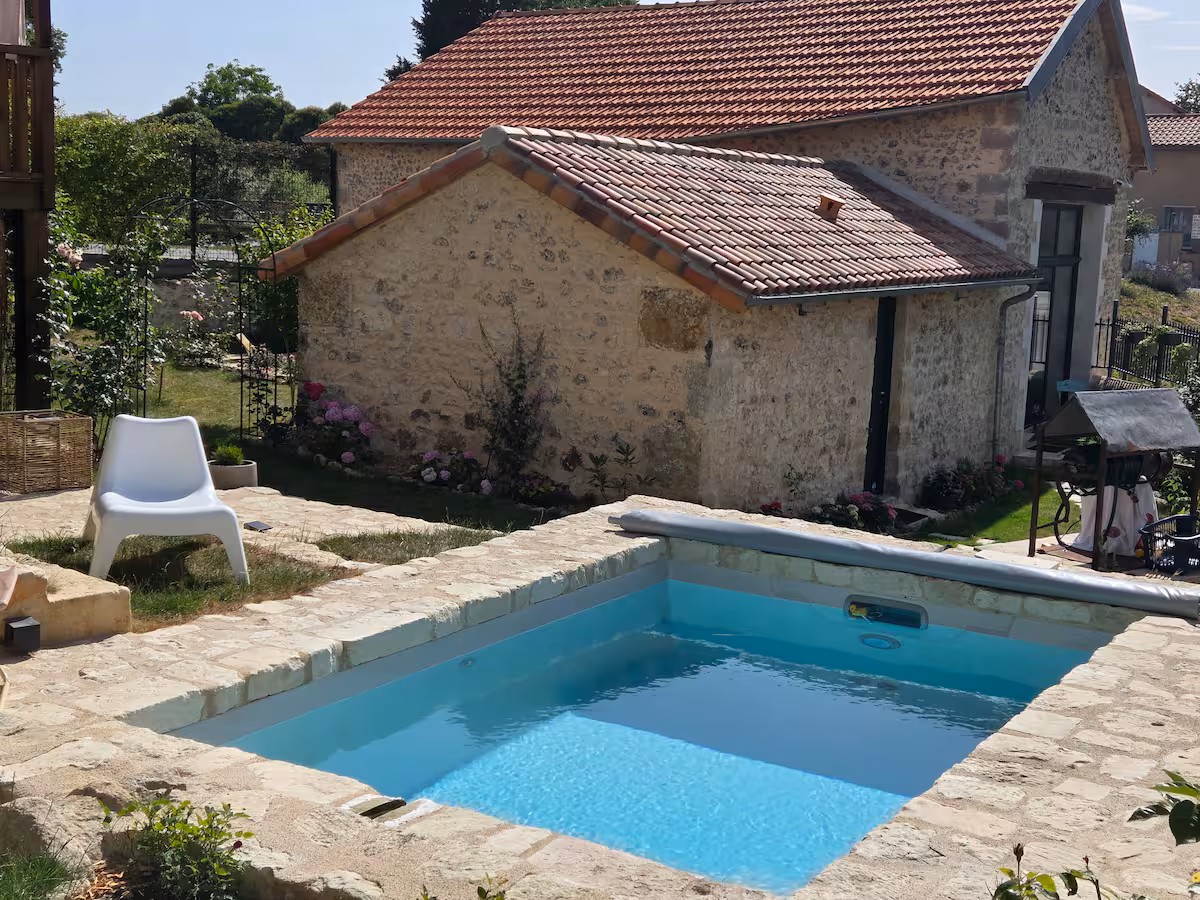 Grange-piscine