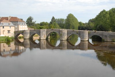 Vieux pont - St Savin et St Germain