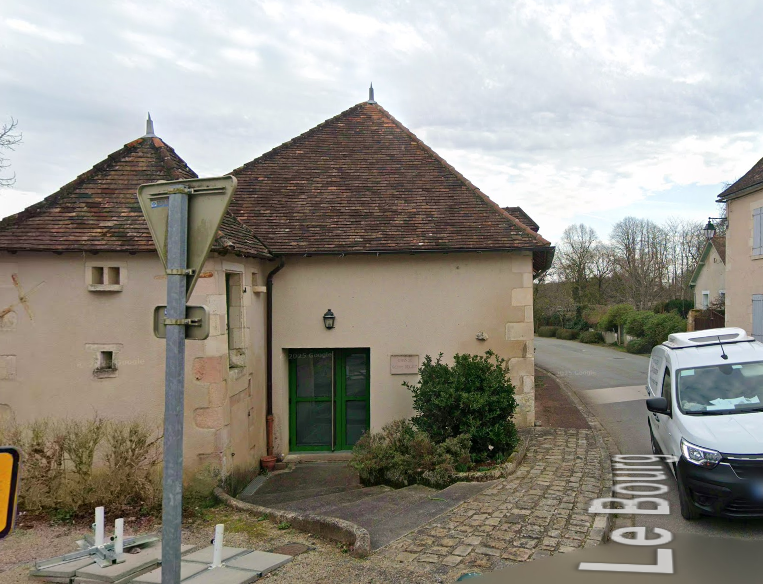 2 place Gilbert Bécaud