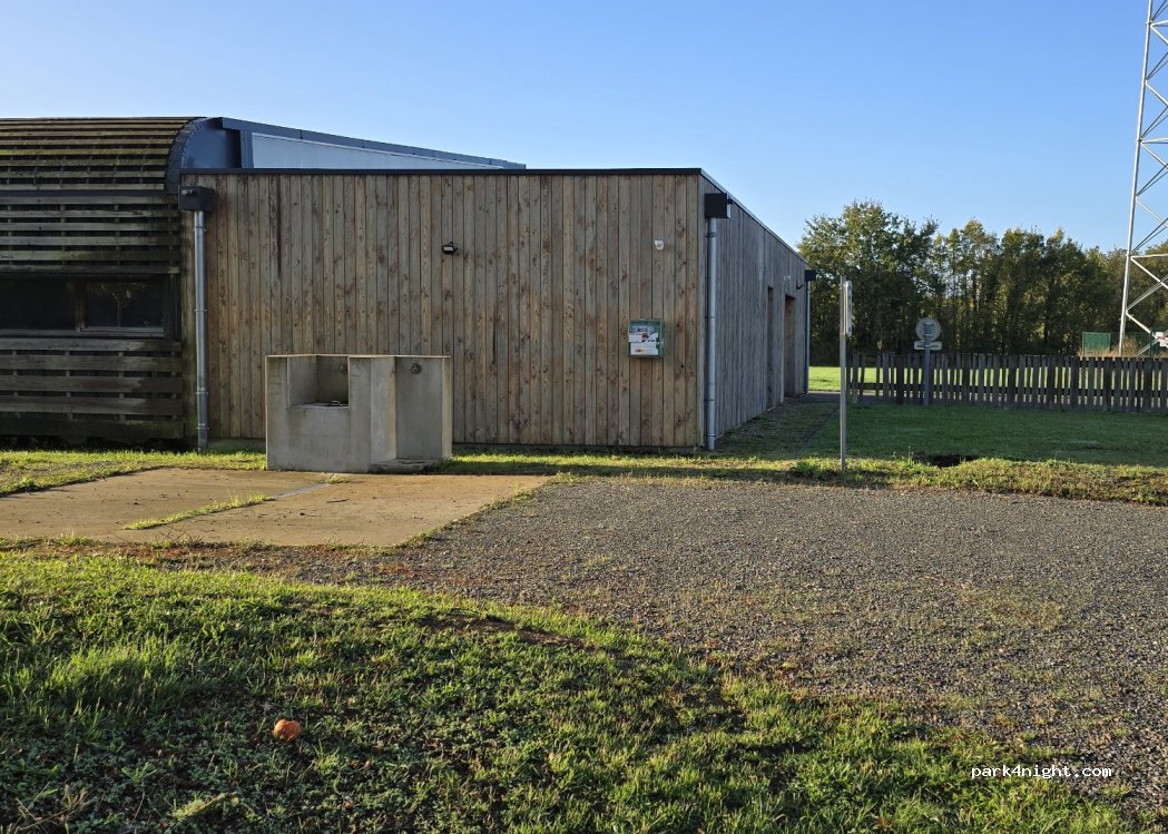 Aire de Camping-car de Millac