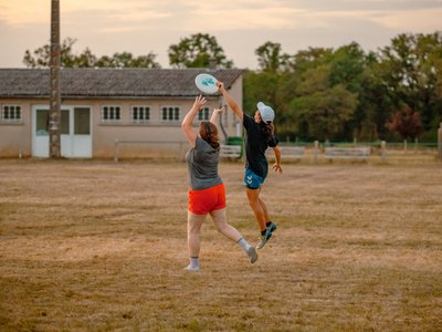 Initiation ultimate frisbee - Lathus Saint Rémy_1