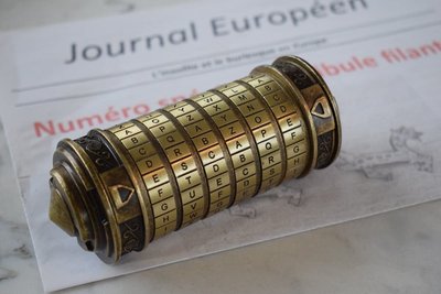 Escape Civaux red